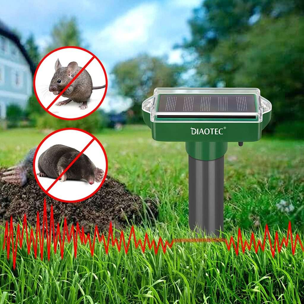Diaotec Mole Repellents Solar Powered Rodent Repeller Groundhog Repellent Mole Traps Gopher Sonic Spikes for Lawns and Garden 2